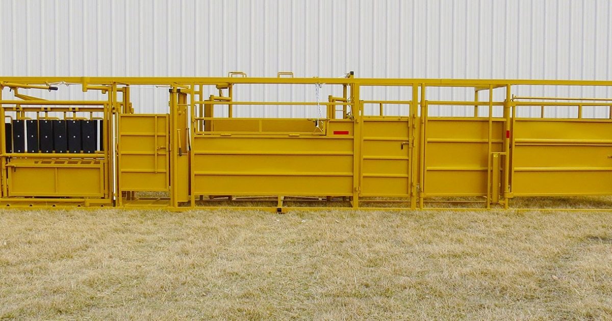 Sioux Steel And Hiqual Livestock Equipment For Sioux Steel Company